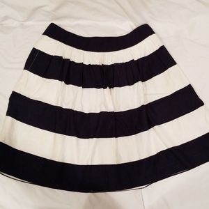 Navy and white striped Banana Republic skirt- sz 6